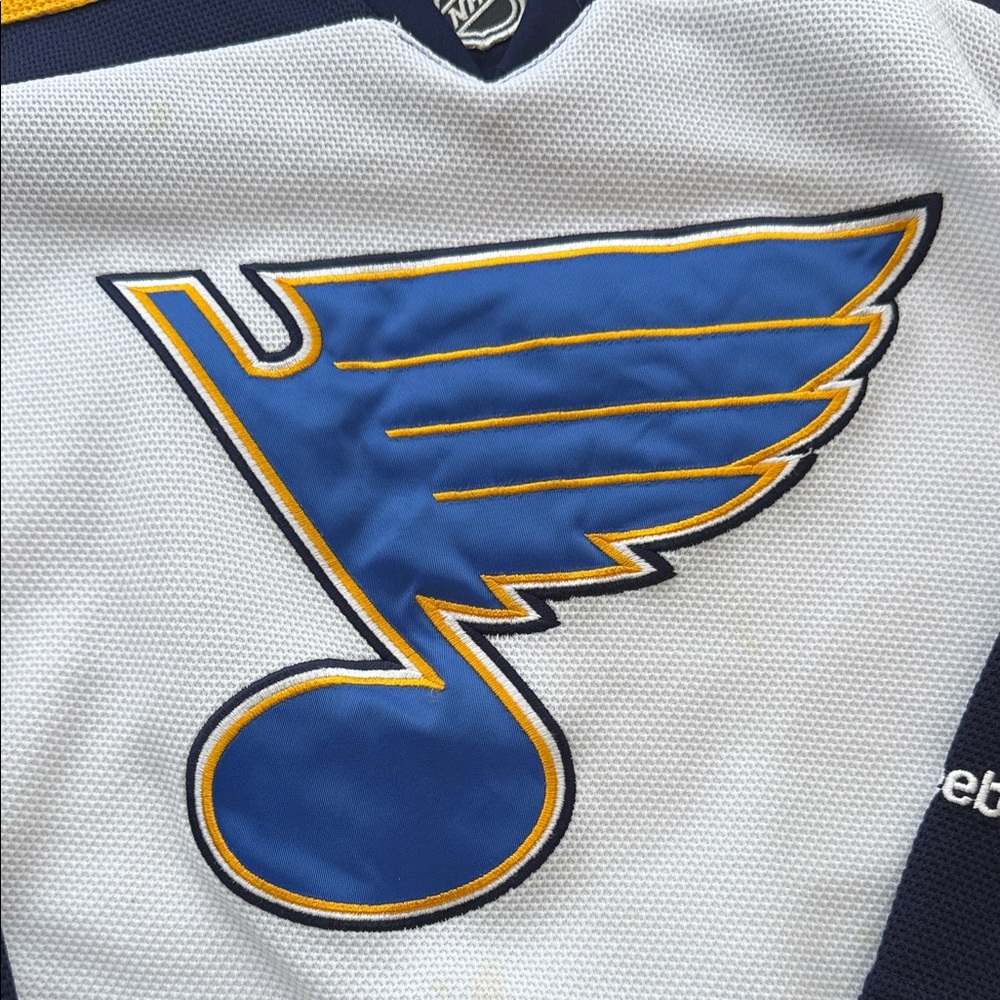 Reebok White and Blue Hockey Jersey. -Small - Picture 3 of 7